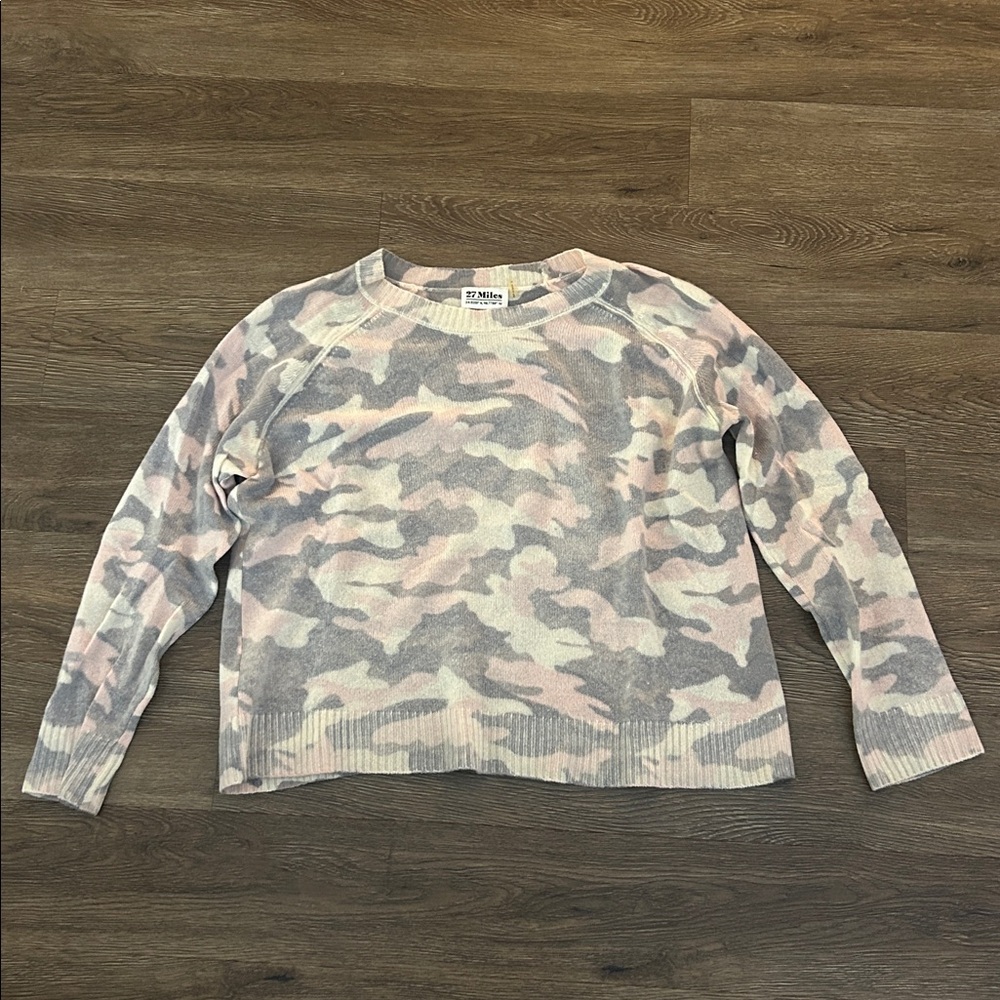 27 Miles Pink and Gray Camouflage Sweater size medium